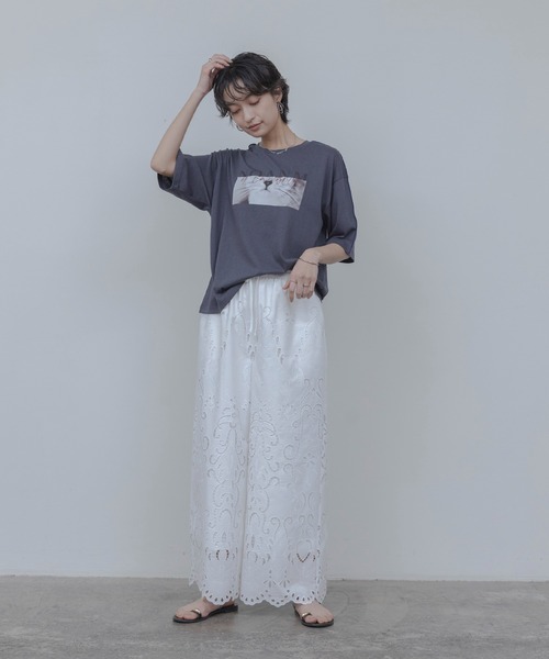 Eimee Law（エイミーロウ）の「エンブロイダリー パネルレースパンツ（その他パンツ・レディース・ブラック/オフホワイト・FREE）」の6枚目の写真