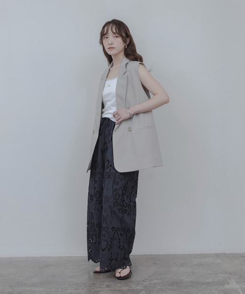 Eimee Law（エイミーロウ）の「エンブロイダリー パネルレースパンツ（その他パンツ・レディース・ブラック/オフホワイト・FREE）」の16枚目の写真