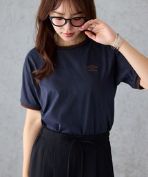 UMBRO（アンブロ）の「【アンブロ】配色ラインロゴ刺しゅうTシャツ（Tシャツ/カットソー）」