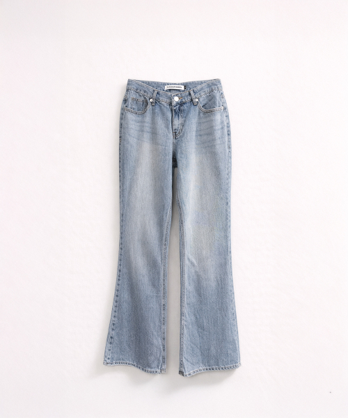 320SHOWROOM(320ショールーム)の「Light Wash Bootcut Denim Jeans(デニムパンツ・レディース・ライトブルー・SMALL/MEDIUM/LARGE)」の3枚目の写真