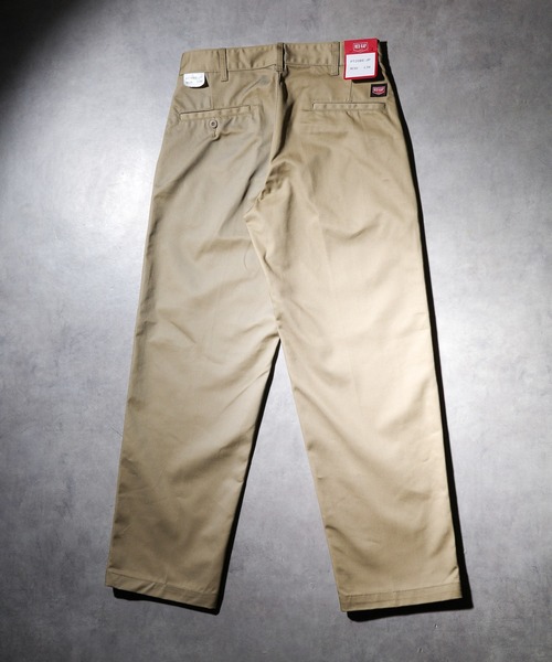 RED KAP(レッドキャップ)の「【RED KAP】PT20 INDUSTRIAL WORK PANTS - インダストリアル ワークパンツ(チノパンツ・メンズ・ダークブラウン系/チャコールグレー/オフホワイト/グリーン/ブラック/ネイビー/ベージュ・MEDIUM/SMALL/X-LARGE/LARGE/6XL/5XL/XXXX-LARGE/XXX-LARGE/X-SMALL/XX-LARGE)」の16枚目の写真
