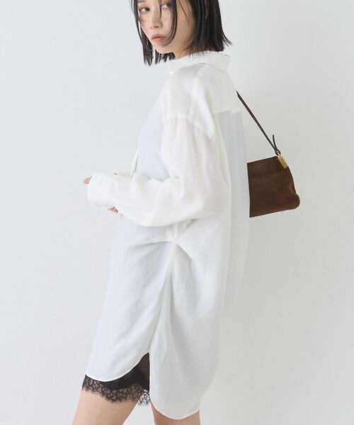 Rouge vif Anna（ルージュヴィフアンナ）の「ウエストタックドレープロングシャツ（シャツ/ブラウス・レディース・オフホワイト/セージグリーン・フリー）」の2枚目の写真