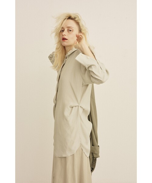 Rouge vif Anna（ルージュヴィフアンナ）の「ウエストタックドレープロングシャツ（シャツ/ブラウス・レディース・オフホワイト/セージグリーン・フリー）」の12枚目の写真