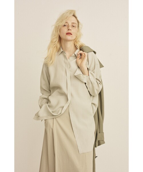 Rouge vif Anna（ルージュヴィフアンナ）の「ウエストタックドレープロングシャツ（シャツ/ブラウス・レディース・オフホワイト/セージグリーン・フリー）」の14枚目の写真