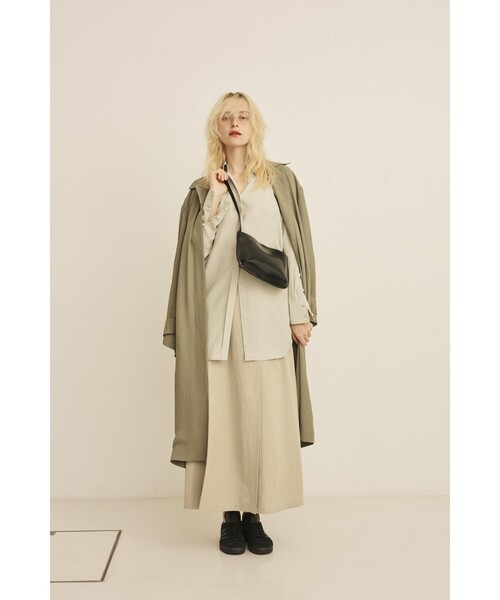 Rouge vif Anna（ルージュヴィフアンナ）の「ウエストタックドレープロングシャツ（シャツ/ブラウス・レディース・オフホワイト/セージグリーン・フリー）」の15枚目の写真