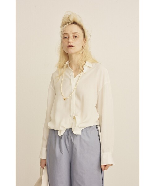 Rouge vif Anna（ルージュヴィフアンナ）の「ウエストタックドレープロングシャツ（シャツ/ブラウス・レディース・オフホワイト/セージグリーン・フリー）」の18枚目の写真