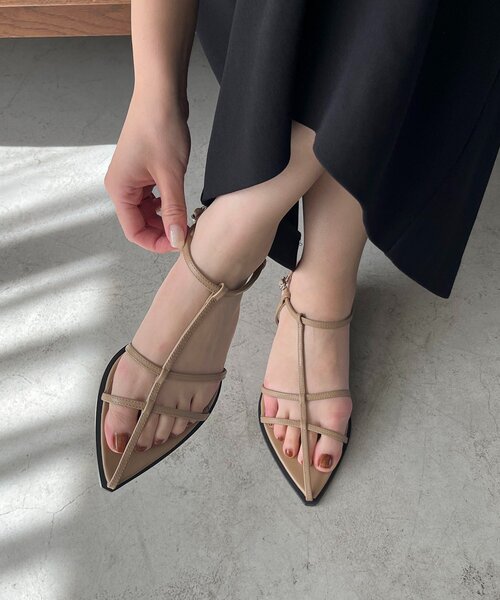 CAPRICIEUX LE'MAGE（カプリシューレマージュ）の「Tストラップサンダル（サンダル・レディース・ブラック/ベージュ・37/36/38）」の10枚目の写真