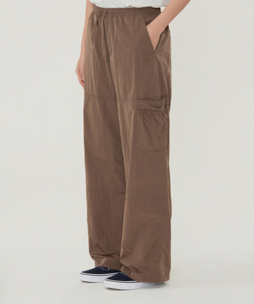 COVERNAT（カバーナット）の「ウーマンフルイドカーゴパンツチョコレート（その他パンツ・レディース・その他・WS/WM）」の2枚目の写真
