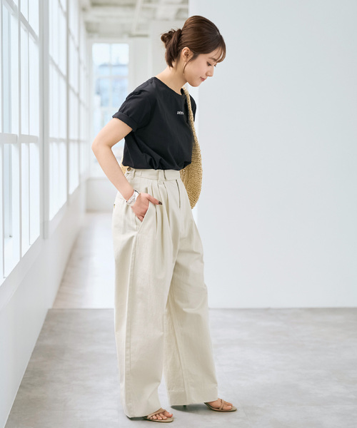 Spick & Span(スピックアンドスパン)の「コットンサテンタックカーブパンツ(スラックス・レディース・アイボリー/ブラック・38/36)」の19枚目の写真