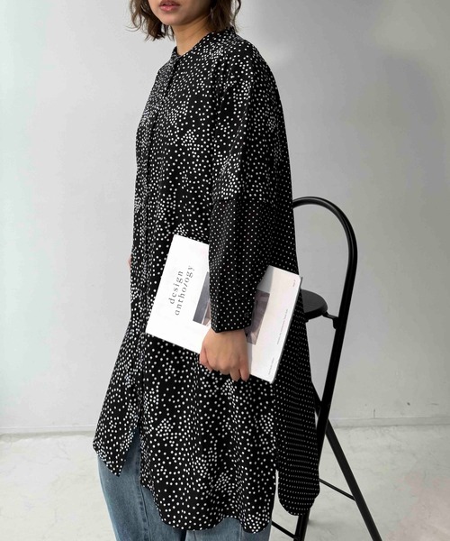 AS KNOW AS plus（アズノゥアズプラス）の「○異素材切り替え フェイクレイヤード シャツワンピース（シャツワンピース・レディース・ブラック系/ブルー系/グリーン系・FREE）」の11枚目の写真
