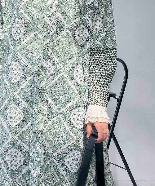 AS KNOW AS plus（アズノゥアズプラス）の「○異素材切り替え フェイクレイヤード シャツワンピース（シャツワンピース・レディース・ブラック系/ブルー系/グリーン系・FREE）」の20枚目の写真