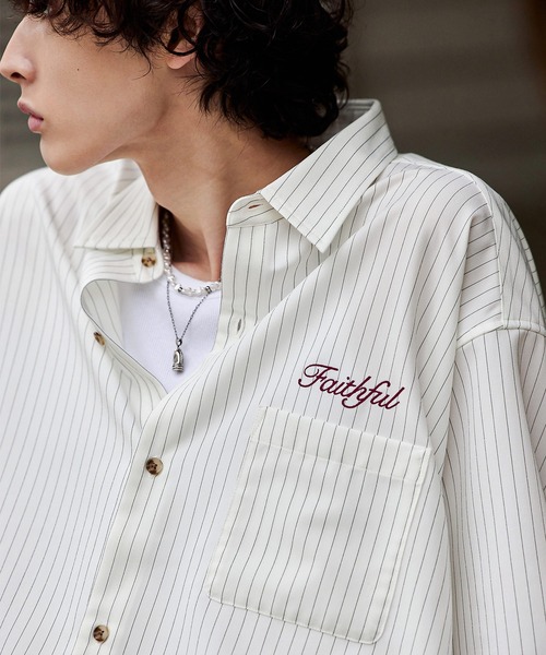 Bleme（ブレム）の「刺繍ロゴ ストライプ半袖シャツ（シャツ/ブラウス・メンズ・ライトブルー/オフホワイト/ネイビー・S/M/L/XL）」の4枚目の写真