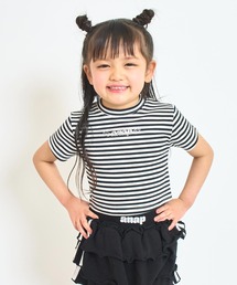 ANAP kids（アナップキッズ）の「メタルシルバー エンジェルロゴ リブ トップス（Tシャツ/カットソー）」