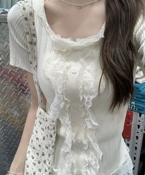 Alvia(アルビア)の「レースフリルドッキングニット(ニット/セーター・レディース・ピンク/ホワイト/ブラック・M)」の4枚目の写真