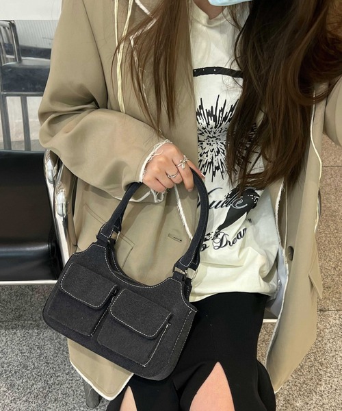 mebole（メボレ）の「Denim Stitch Pocket Bag（ハンドバッグ・レディース・インディゴブルー・FREE）」の2枚目の写真