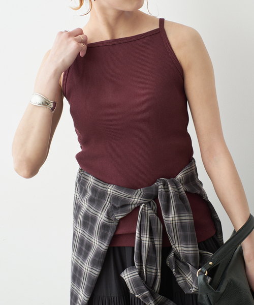 Spick & Span(スピックアンドスパン)の「カップ付きT/Cボートネックキャミ(キャミソール・レディース・ブラック/アイボリー/ブラウン系その他・36/38)」の7枚目の写真