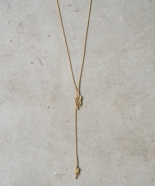 LOUNGEDRESS（ラウンジドレス）の「【GALENA/ガレナ】ノットロングネックレス（リング・レディース・シルバー/ゴールド・FREE）」の2枚目の写真
