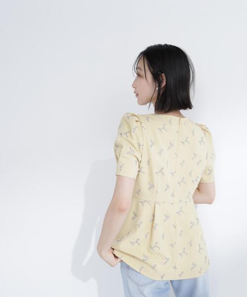 NATURAL BEAUTY BASIC(ナチュラルビューティーベーシック)の「ラメ刺繍ペプラムブラウス(シャツ/ブラウス・レディース・ホワイト系その他/イエロー系その他/グレー系その他・MEDIUM/SMALL)」の13枚目の写真
