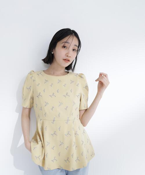 NATURAL BEAUTY BASIC(ナチュラルビューティーベーシック)の「ラメ刺繍ペプラムブラウス(シャツ/ブラウス・レディース・ホワイト系その他/イエロー系その他/グレー系その他・MEDIUM/SMALL)」の15枚目の写真