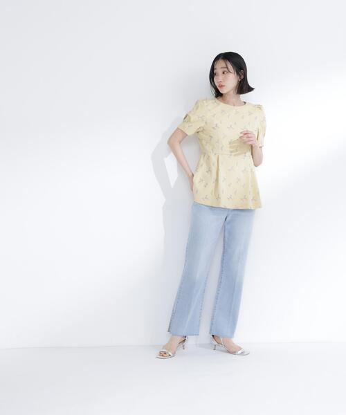 NATURAL BEAUTY BASIC(ナチュラルビューティーベーシック)の「ラメ刺繍ペプラムブラウス(シャツ/ブラウス・レディース・ホワイト系その他/イエロー系その他/グレー系その他・MEDIUM/SMALL)」の16枚目の写真