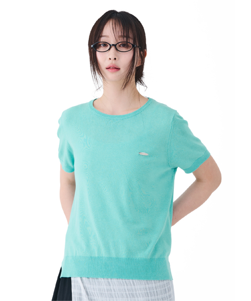 FDR(エフディーアール)の「Essential Pearl Soft Crewneck_5 Color(Tシャツ/カットソー・レディース・ブラック/ライトピンク/ネイビー/ミント/ライトイエロー・FREE)」の11枚目の写真