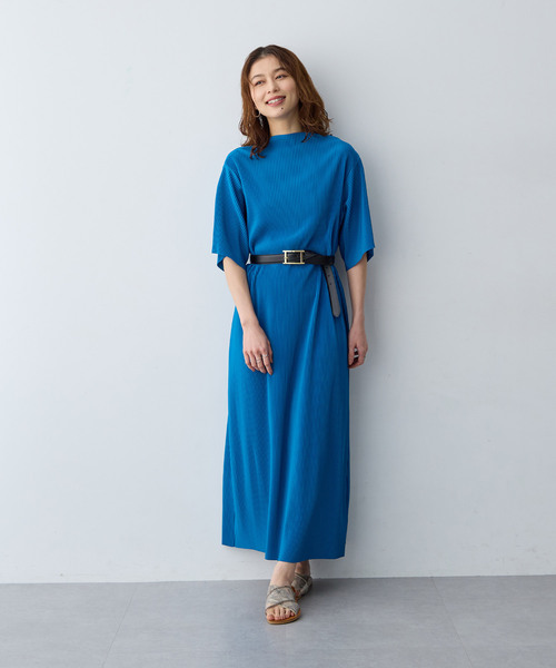 anyfee(エニフィー)の「【anyfee/大きいサイズ】セルフカットプリーツボトルネックワンピース(2026SS)(ワンピース・レディース・ブルー/ブラック/モカ・4L/LL/3L/5L)」の7枚目の写真