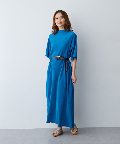 anyfee(エニフィー)の「【anyfee/大きいサイズ】セルフカットプリーツボトルネックワンピース(2026SS)(ワンピース・レディース・ブルー/ブラック/モカ・4L/LL/3L/5L)」の8枚目の写真