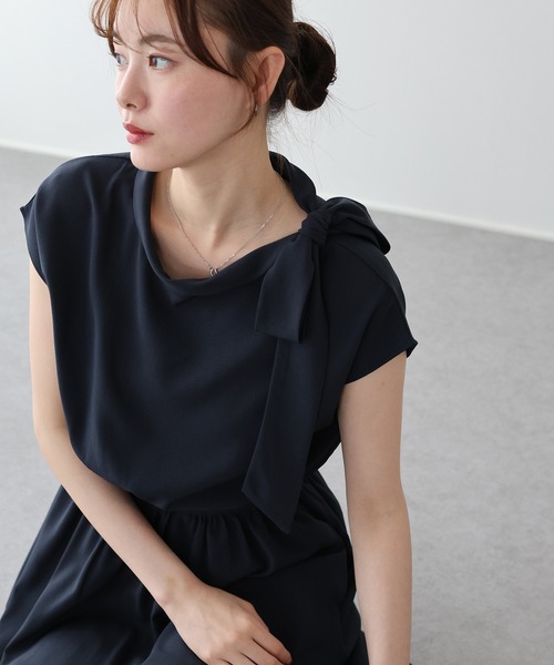 BLUEEAST(ブルーイースト)の「ショルダーリボンフレンチワンピース(ワンピース・レディース・ベージュ/ブルーグレー/ネイビー・MEDIUM)」の21枚目の写真