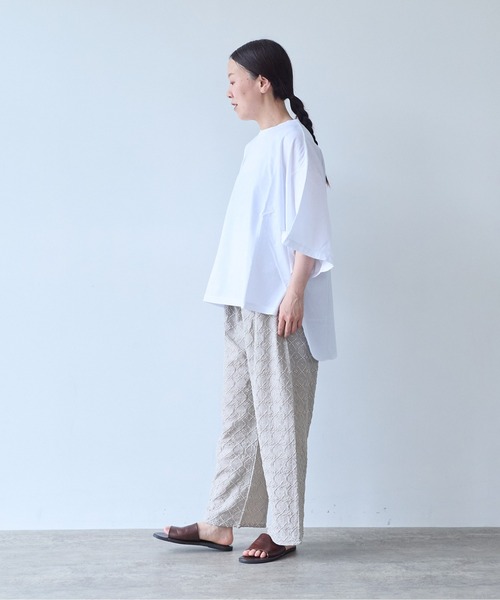 yuni(ユニ )の「ハイパワーポンチwide sleeves Tシャツ(Tシャツ/カットソー・レディース・ブラック/ホワイト・FREE)」の4枚目の写真
