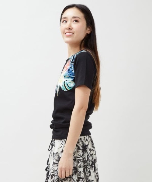 Kahiko(カヒコ)の「【Kahiko】アラナフラTシャツ(Tシャツ/カットソー・レディース・ホワイト/ブラック・M/L)」の5枚目の写真