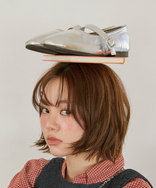 SPUR(シュプール)の「Crimp Buckle Maryjane Flat -US9025 (5color)(バレエシューズ・レディース・アイボリー/シルバー/グレー/ブラック/スカイブルー・23cm/22.5cm/24.5cm/23.5cm/24cm/25cm/25.5cm)」の12枚目の写真