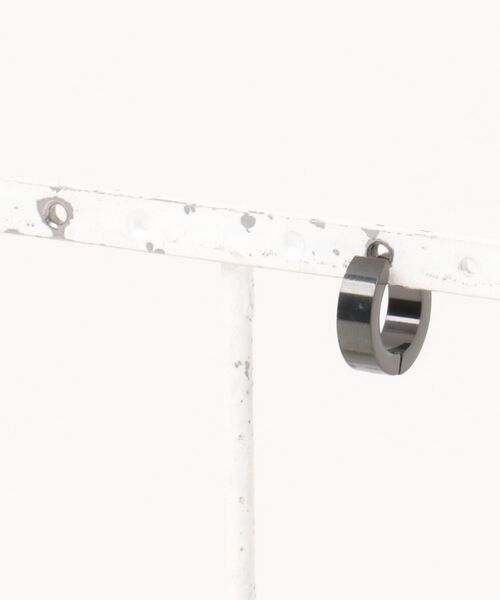 VIBGYOR(ヴィブジョー)の「【IZU】 ステンレスブラックマルチデザインピアス(ピアス(両耳用)・メンズ・C/F/E/D/O/J/H/A/N/M/L/K/I/G/B・FREE)」の9枚目の写真