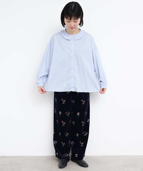 l'atelier du savon(アトリエドサボン)の「秋の草花 ベロア刺繍パンツ(その他パンツ・レディース・ネイビー/ブラウン・FREE)」の6枚目の写真