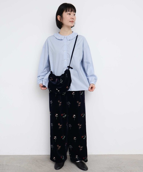 l'atelier du savon(アトリエドサボン)の「秋の草花 ベロア刺繍パンツ(その他パンツ・レディース・ネイビー/ブラウン・FREE)」の13枚目の写真