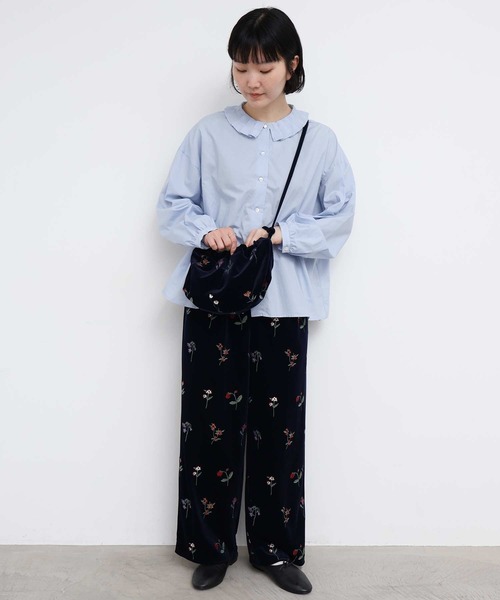 l'atelier du savon(アトリエドサボン)の「秋の草花 ベロア刺繍パンツ(その他パンツ・レディース・ネイビー/ブラウン・FREE)」の21枚目の写真