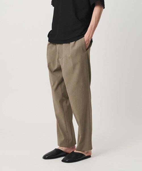 BEAUTY&YOUTH UNITED ARROWS(ビューティーアンドユースユナイテッドアローズ)の「KOMATSU PACK トロピカル 1P テーパード イージー パンツ NO.9 ストレッチ 吸水速乾 UVカット セットアップ対応(その他パンツ・メンズ・ダークグレー/ベージュ/ブラック・S/M/L/XL)」の19枚目の写真