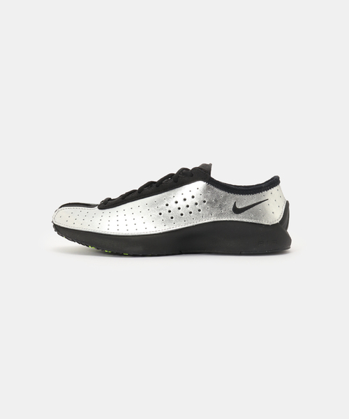 NIKE(ナイキ)の「NIKE/ナイキ WMNS SUPERFLY IB5824 001(その他シューズ・レディース・シルバー・23cm/23.5cm/24cm/24.5cm)」の2枚目の写真