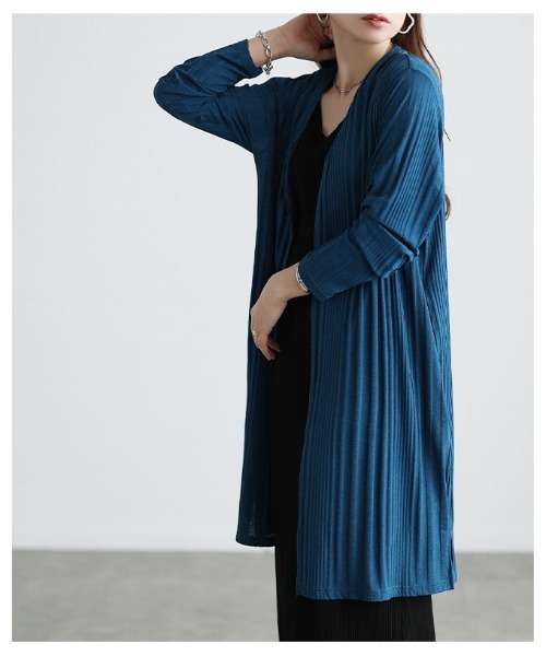 Sawa a la mode(サワアラモード)の「UVカット&DRYエンボスロングカーディガン(カーディガン/ボレロ・レディース・オフホワイト/ブラック/ブルー・FREE)」の6枚目の写真