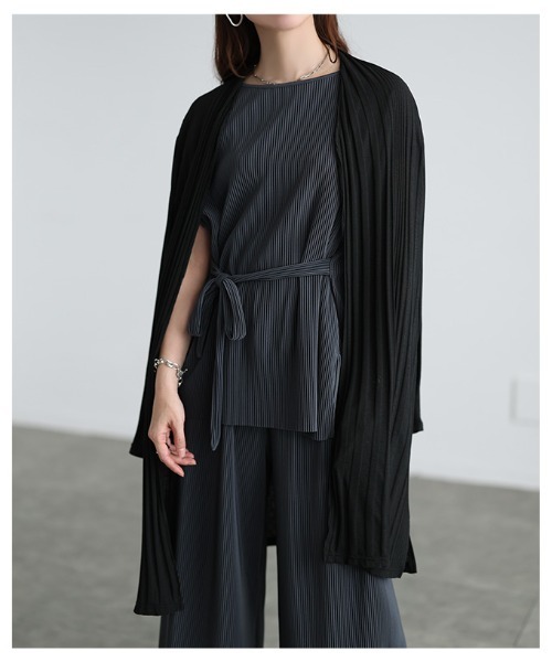 Sawa a la mode(サワアラモード)の「UVカット&DRYエンボスロングカーディガン(カーディガン/ボレロ・レディース・オフホワイト/ブラック/ブルー・FREE)」の19枚目の写真