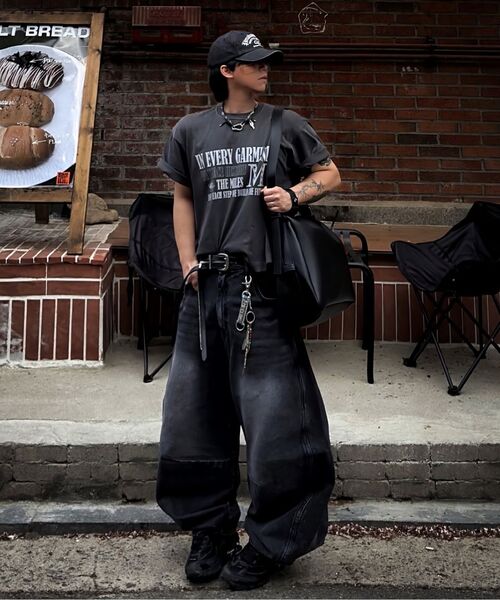 THE MILE(ザマイル)の「エブリガメンツ クロップクルーネック_BLACK(Tシャツ/カットソー・メンズ・その他・SMALL/MEDIUM/LARGE/X-LARGE)」の2枚目の写真