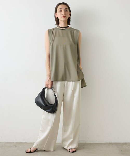GALLARDAGALANTE(ガリャルダガランテ)の「【体型カバー/涼しい】バックフレアカットソー(Tシャツ/カットソー・レディース・ブラック/ホワイト/カーキ・FREE)」の3枚目の写真