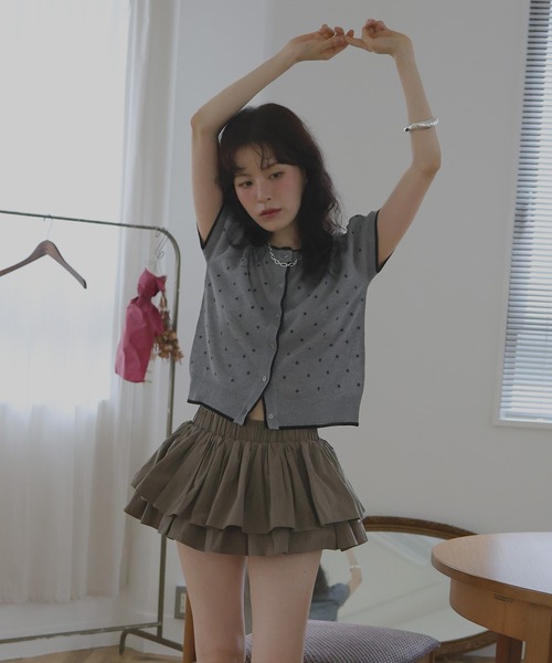Mili affinity(ミリアフィニティー)の「配色ドット柄半袖ニットトップス(カーディガン/ボレロ・レディース・ブラック×グレー/ホワイト×ブラウン/ベージュ×ブラック/ブラック×ホワイト・FREE)」の14枚目の写真