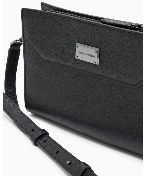 EMPORIO ARMANI(エンポリオアルマーニ)の「【エンポリオ アルマーニ】ショルダーバッグ タンブルレザー(ショルダーバッグ・メンズ・ブラック・FREE)」の4枚目の写真