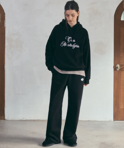OURNOSTALGIA（アワー ノスタルジア）の「Petal Boucle Sweat Pants_Black(O25-PT16)（スウェットパンツ・レディース・ブラック・FREE）」の5枚目の写真