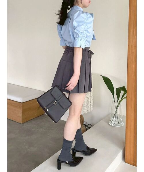 dazzlin(ダズリン)の「イレヘムプリーツミニスカート(スカート・レディース・ブラック/チャコールグレー/ベージュ・MEDIUM/SMALL)」の10枚目の写真