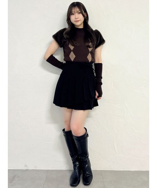 dazzlin(ダズリン)の「イレヘムプリーツミニスカート(スカート・レディース・ブラック/チャコールグレー/ベージュ・MEDIUM/SMALL)」の15枚目の写真