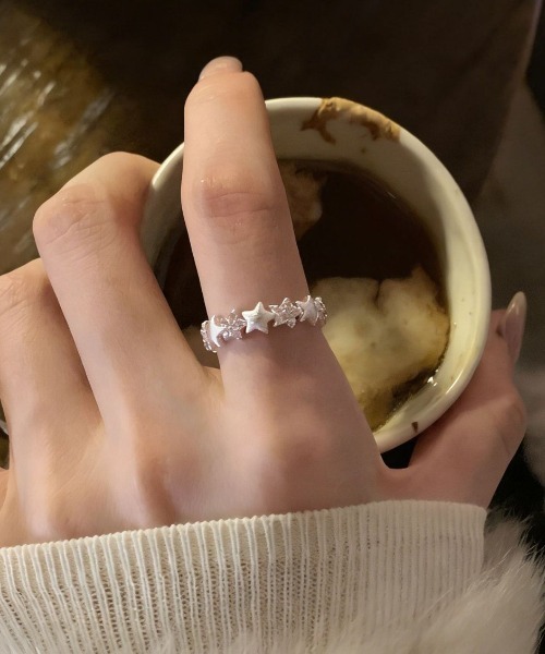 mebole(メボレ)の「star ring(リング・レディース・シルバー・FREE)」の1枚目の写真