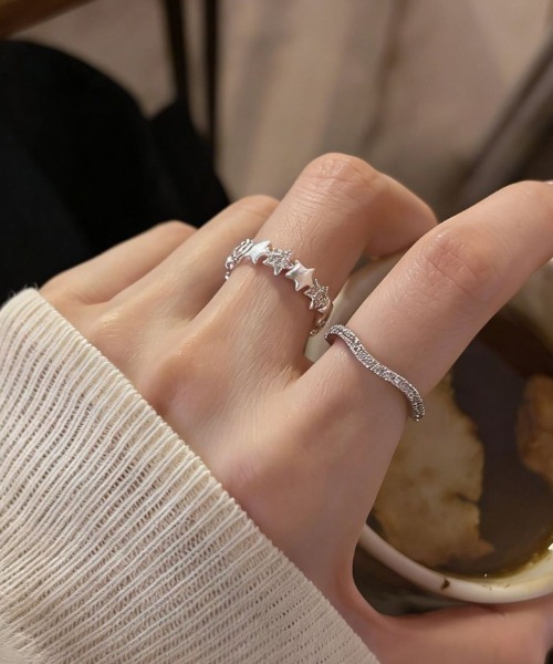 mebole(メボレ)の「star ring(リング・レディース・シルバー・FREE)」の2枚目の写真