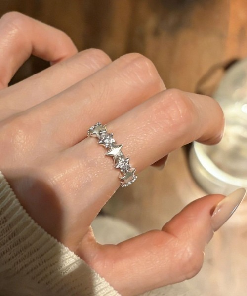 mebole(メボレ)の「star ring(リング・レディース・シルバー・FREE)」の4枚目の写真