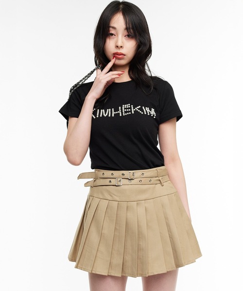 Narcissus(ナルシス)の「【Narcissus / KIMHEKIM WOMAN ( キムヘキム ) 】パールロゴTシャツ 半袖(Tシャツ/カットソー・レディース・ブラック・XS)」の1枚目の写真